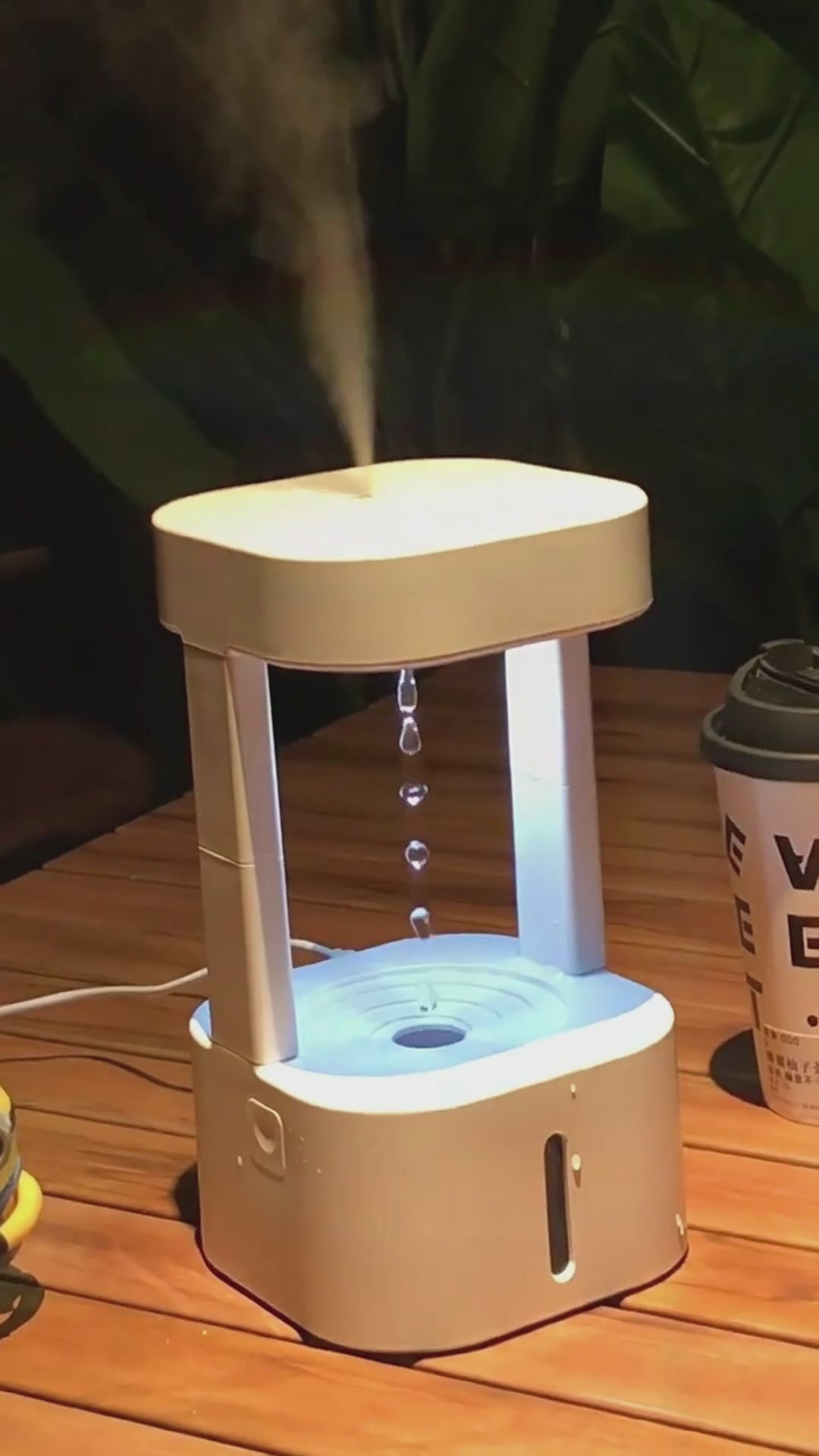 Creative Anti-Gravity Water Drop Humidifier
